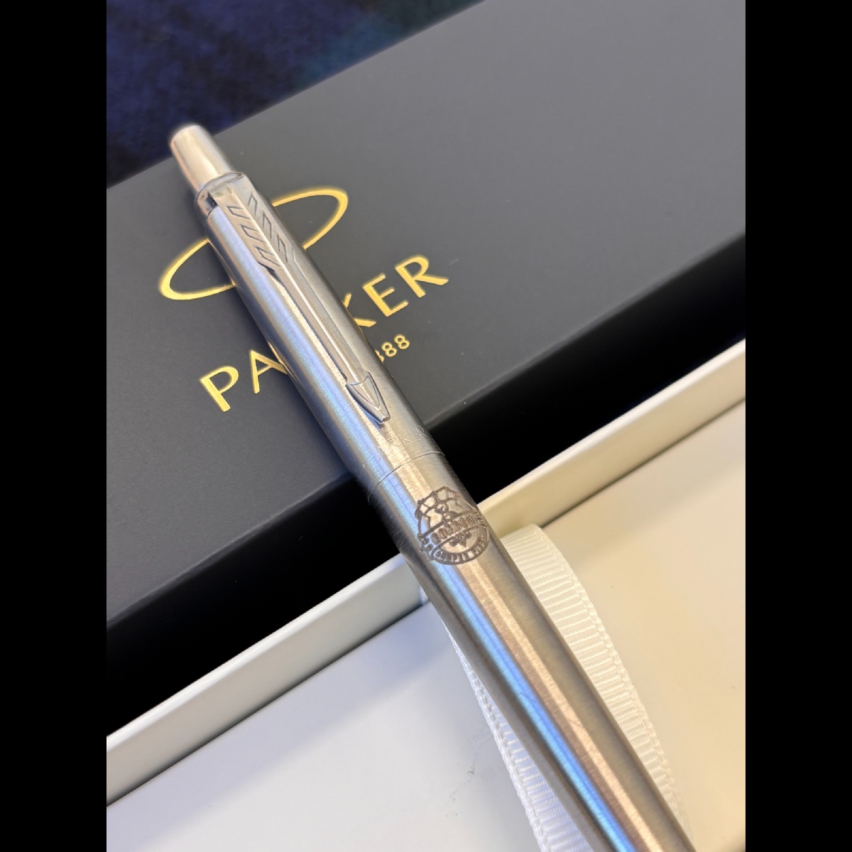 Parker Jottter Stainless Steel Engraved Gordon's Pen - Ballpoint